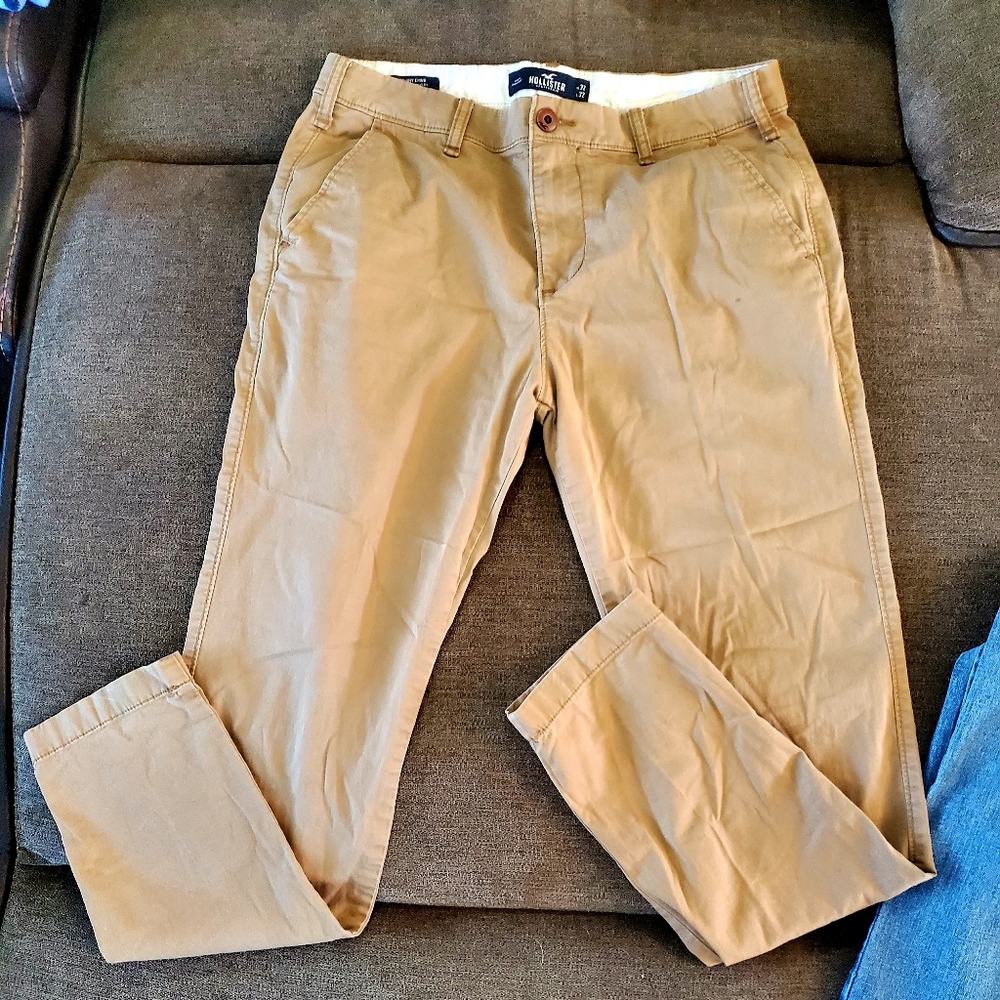 Hollister khakis